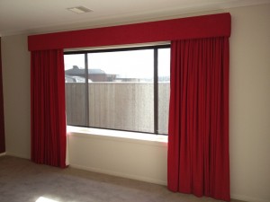 velvet-curtainpelmet-FOR-CINEMA-ROOM-1024x768  